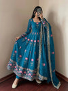 Diverse Styles of Traditional Indian Dresses