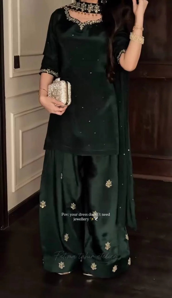 Chic Green Ensemble for Every Occasion