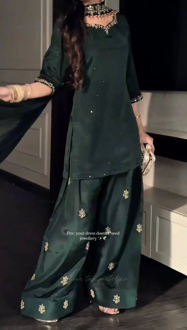 Chic Green Ensemble for Every Occasion