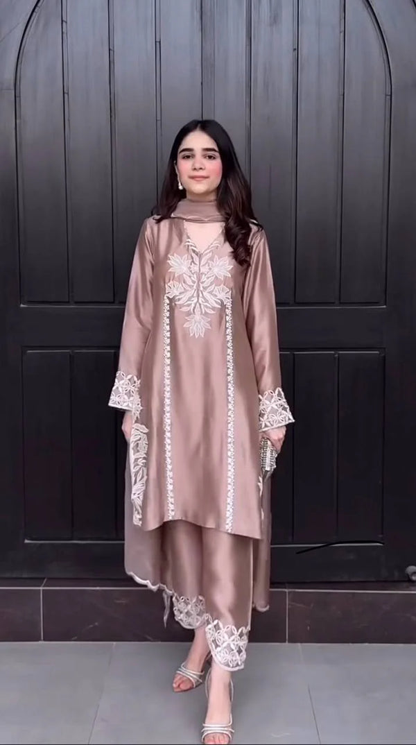 Chic and Stylish Ethnic Ensemble