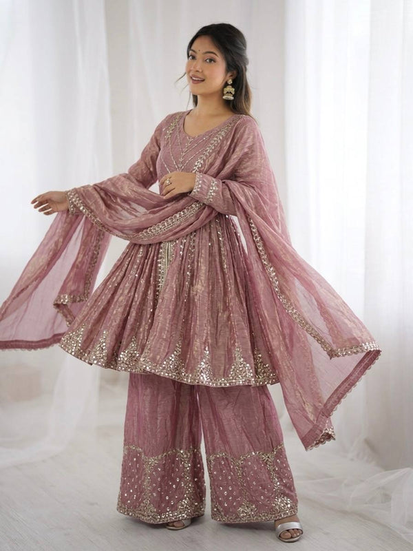 Graceful Styles Traditional Yet Trendy