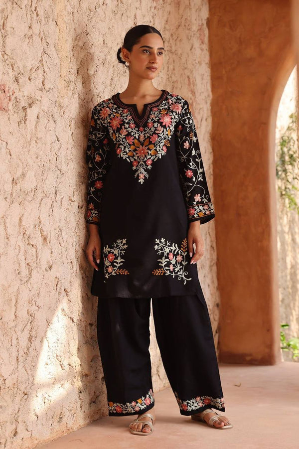 Elegant Floral Embroidered Tunic Set