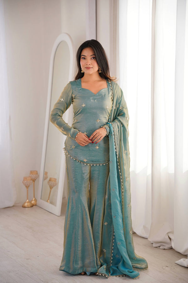 Chic and Graceful Three-Tone Ethnic Set