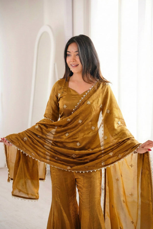Chic and Graceful Three-Tone Ethnic Set