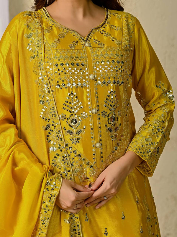 Dazzling Traditional Attire for Festivities