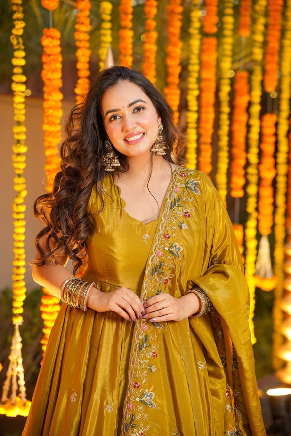 Floral Dreams: A Timeless Ethnic Wear
