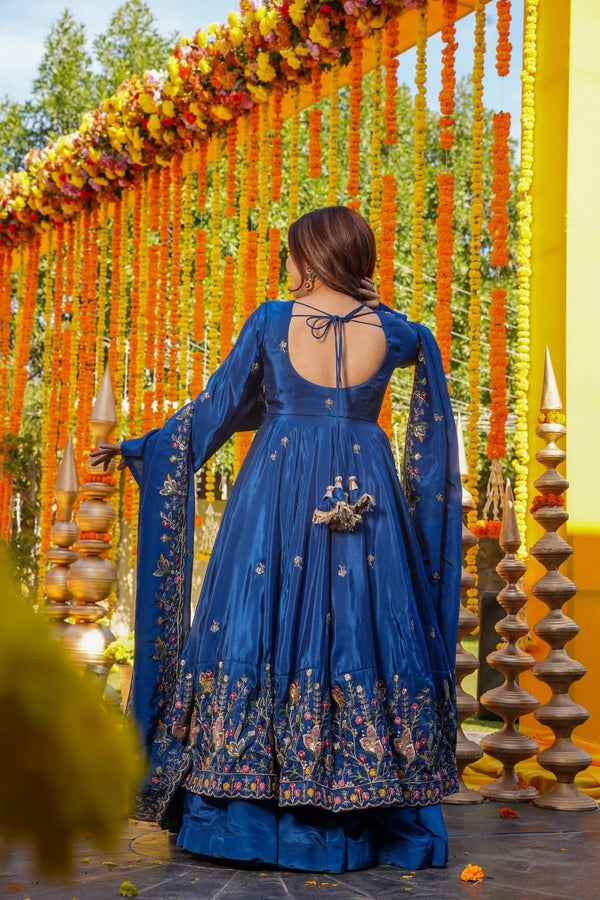 Floral Dreams: A Timeless Ethnic Wear