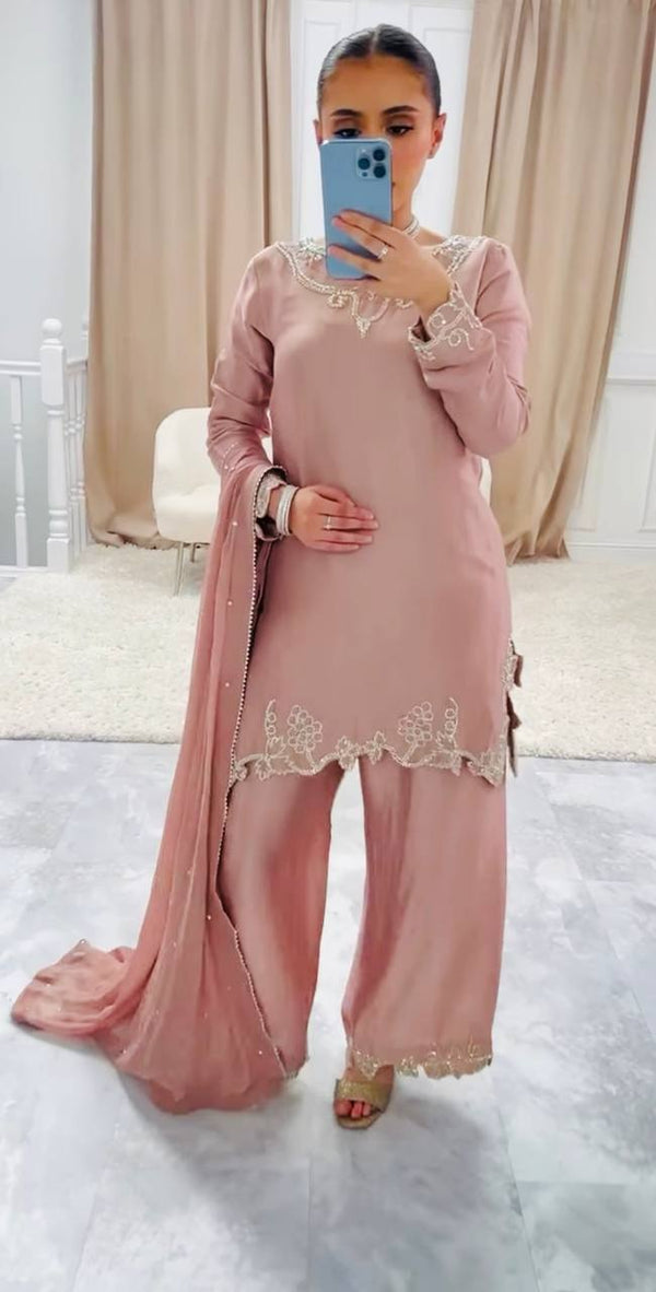 Chic in Pink: A Stylish Ensemble Unveiled