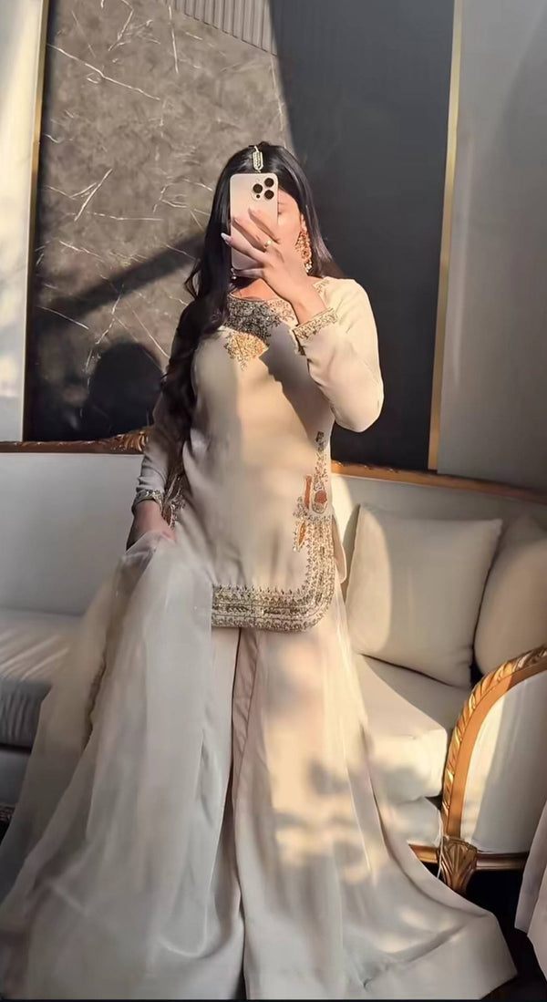Graceful Suit Set with Matching Dupatta