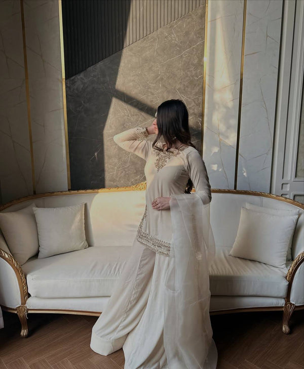 Graceful Suit Set with Matching Dupatta
